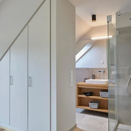 Bades Huk Haus 4 15 - Og *